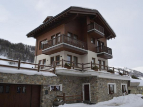 Chic Holiday Home in Livigno near Ski Area